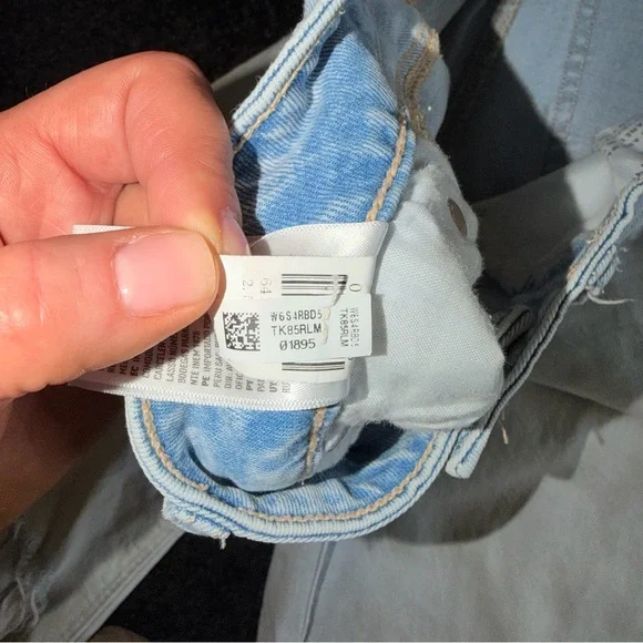 American Eagle Super High Rise Baggy Wide
Leg Ankle Jeans Strigid Denim Size 2 - Picture 9 of 13